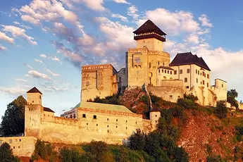 Trencin-Castle_Shutterstock-788x537