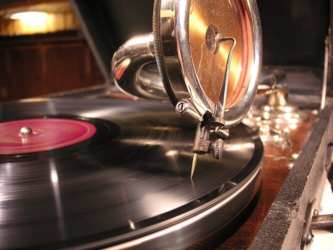 Juvel_Resegrammofon