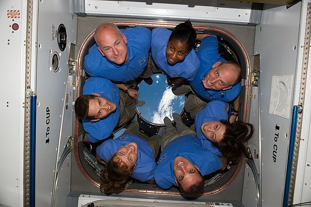 640px-STS-131_crew_members_in_ISS_Cupola