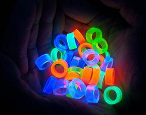 sådan angivet Hubert Hudson Fluorescent plastic are real? - Materials and Textures - Blender Artists  Community
